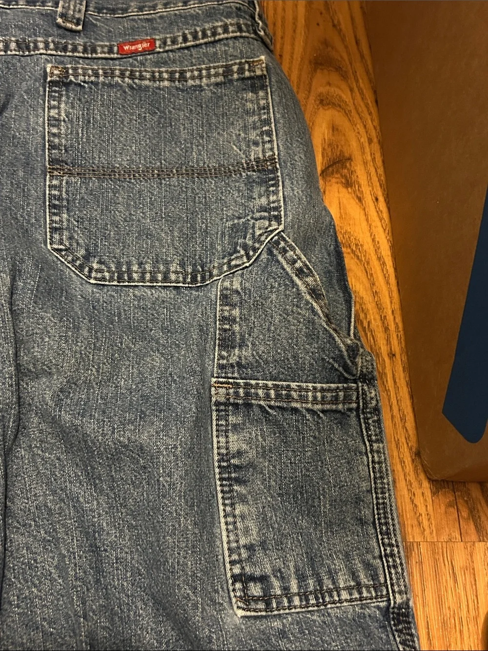 Wrangler Men’s Carpenter Denim Shorts 48 Waist Blue Jean Utility Work Shorts - Picture 4 of 5